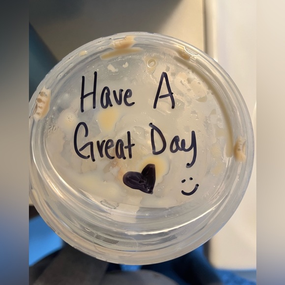 Meet your Posher, Jennifer - Picture 6 of 6